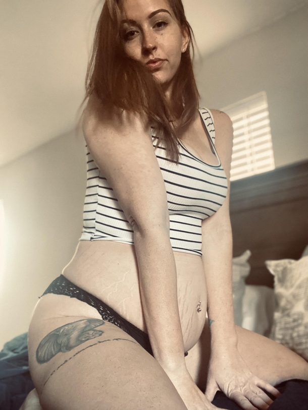 Red headed and pregnant constantly horny play with me on OF