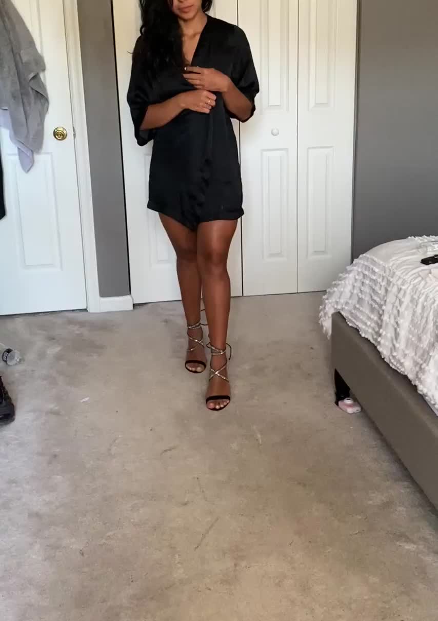 [GIF] Would anyone on here spend a night with me