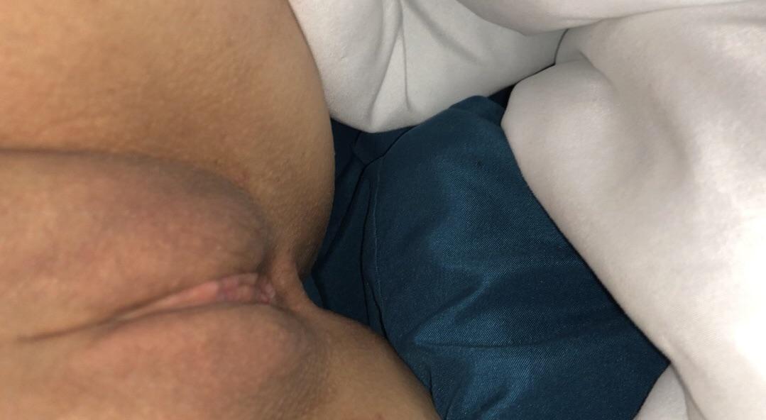 My tiny little pussy is craving for your attention baby