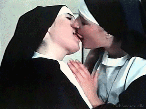 [GIF] Nuns