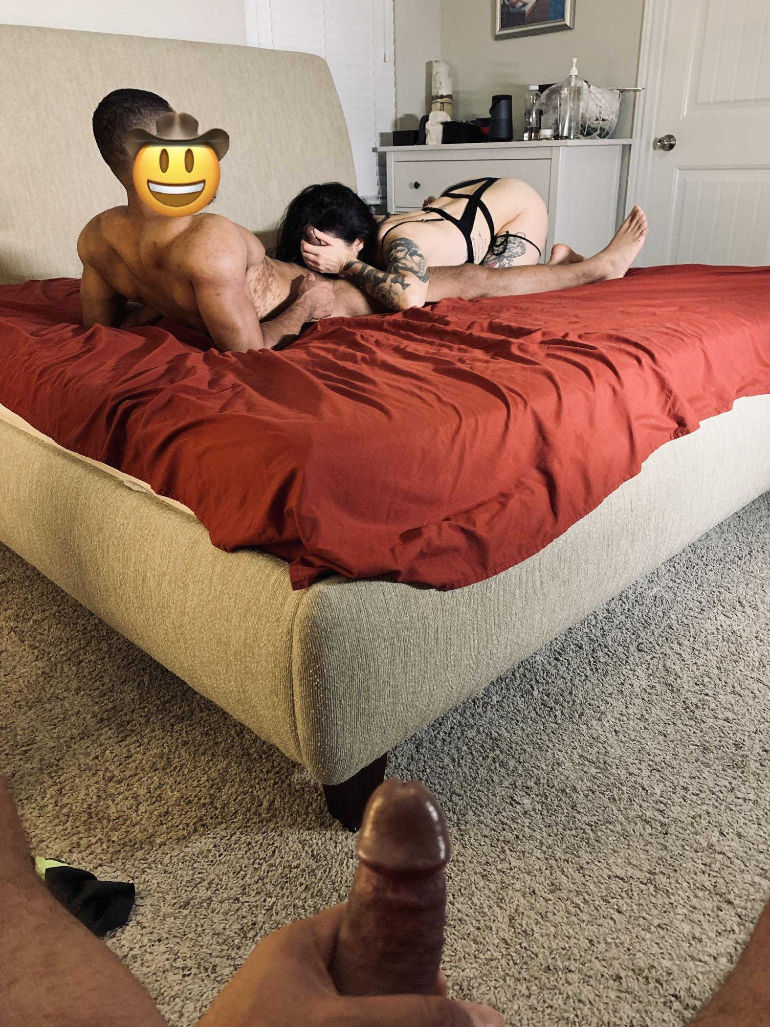 It’s nice when u/areallyweakguy & u/lunapenelope forget I’m in the room, and let me enjoy my porn in peace.