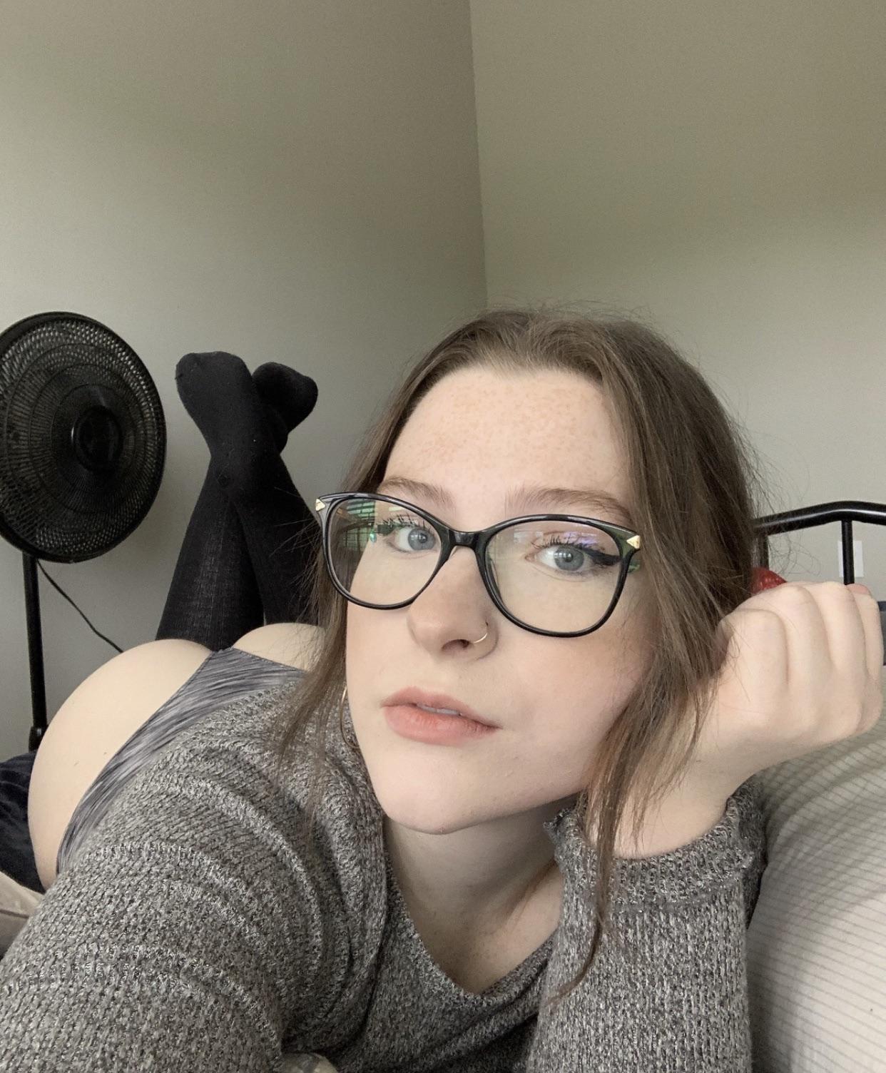 Would you fuck a nerdy girl with a big ass?