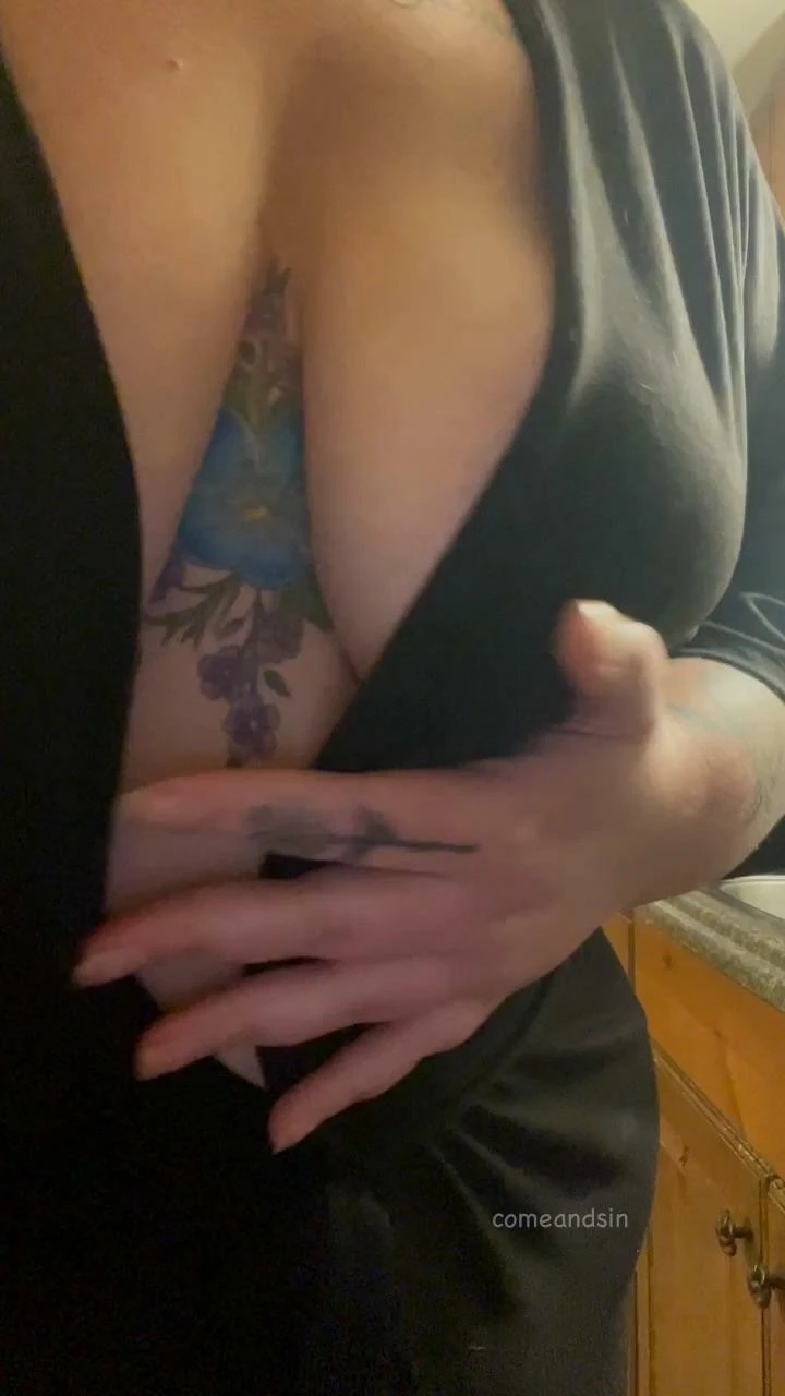 This robe always makes my tits look bomb