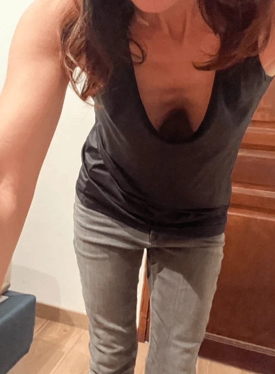 My timid introduction to this community... Hope it is well received ^^